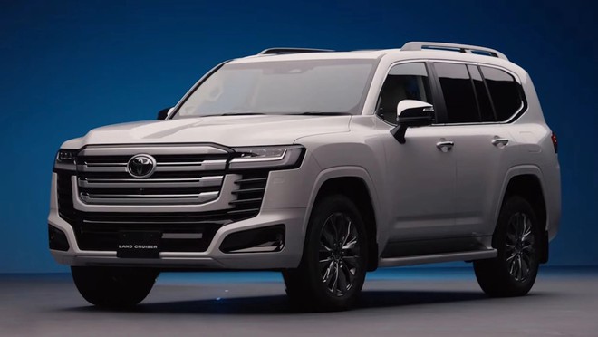 Toyota Land Cruiser 2026 ra mắt với g&oacute;i ngoại thất hầm hố, treo th&iacute;ch ứng, bỏ m&aacute;y xăng, d&ugrave;ng loại hybrid giống bản vừa b&aacute;n ở Việt Nam - Ảnh 4.