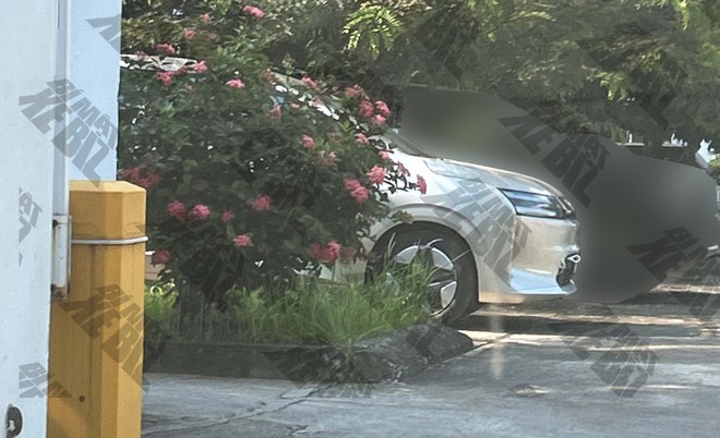 MPV cửa l&ugrave;a Wuling Darion lộ diện tại Việt Nam: Dự kiến dưới 800 triệu, to hơn Innova Cross, cửa l&ugrave;a như Carnival, c&oacute; cả PHEV lẫn thuần điện - Ảnh 1.
