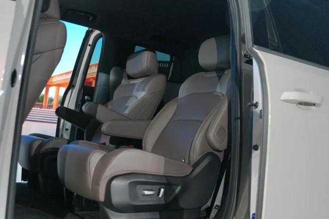 MPV cửa l&ugrave;a Wuling Darion lộ diện tại Việt Nam: Dự kiến dưới 800 triệu, to hơn Innova Cross, cửa l&ugrave;a như Carnival, c&oacute; cả PHEV lẫn thuần điện - Ảnh 7.