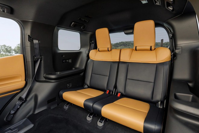 Mitsubishi Pajero thế hệ mới ra mắt: Khung gầm rời, 2 màn lớn, máy dầu 2.4L, có thể thêm hybrid cạnh tranh Land Cruiser, lắp ở gần Việt Nam - Ảnh 20.