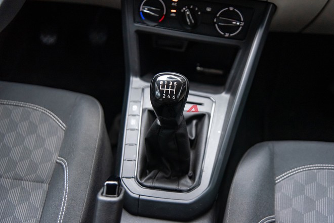 Skoda Slavia giảm gi&aacute; 'kịch s&agrave;n' c&ograve;n 380 triệu đồng tại đại l&yacute;: Xe ch&acirc;u &Acirc;u rẻ hơn cả Vios, Accent - Ảnh 19.