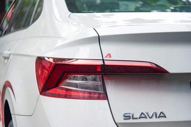 Skoda Slavia giảm gi&aacute; 'kịch s&agrave;n' c&ograve;n 380 triệu đồng tại đại l&yacute;: Xe ch&acirc;u &Acirc;u rẻ hơn cả Vios, Accent - Ảnh 12.