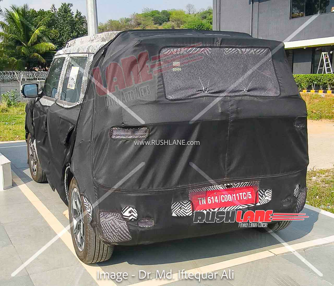 SUV điện ho&agrave;n to&agrave;n mới của Hyundai thử nghiệm tr&ecirc;n đường phố: D&agrave;i kh&ocirc;ng qu&aacute; 4 m, định vị dưới Creta, dự kiến ra mắt năm sau - Ảnh 4.