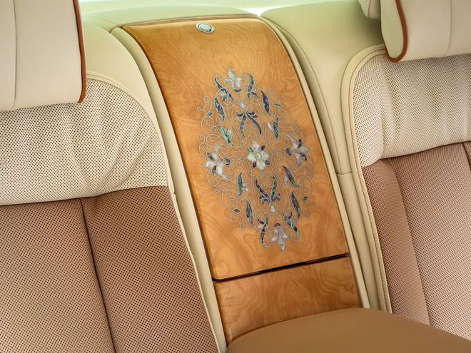 Ngắm Rolls-Royce Phantom Hummingbird: Độc bản đầu ti&ecirc;n d&ugrave;ng chất liệu vỏ b&agrave;o ngư, chủ nh&acirc;n mua xe để tặng 'n&oacute;c nh&agrave;' - Ảnh 4.