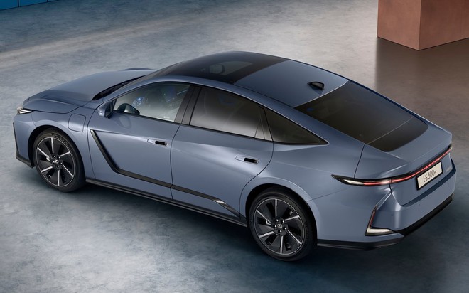 Xe điện Lexus đầu ti&ecirc;n Việt Nam lộ diện: Gi&aacute; dự kiến gần 3 tỷ đồng, chạy hơn 440km/sạc, cắm nhanh nửa tiếng đầy 10-80% pin - Ảnh 12.