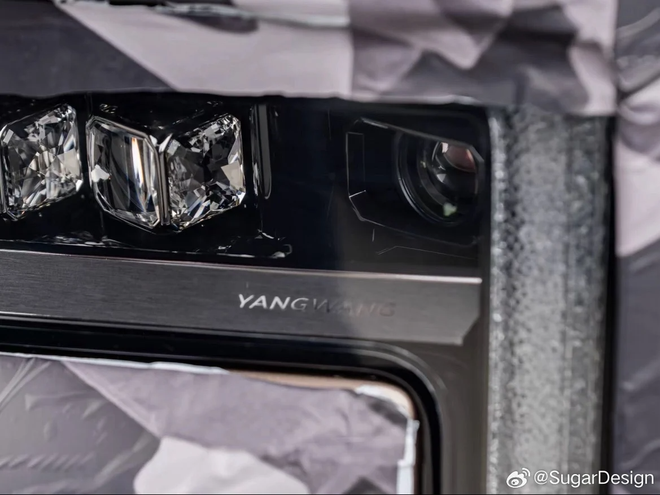 Cận cảnh sedan si&ecirc;u sang của BYD đấu Rolls-Royce Phantom, dễ ra mắt v&agrave;o năm sau - Ảnh 5.