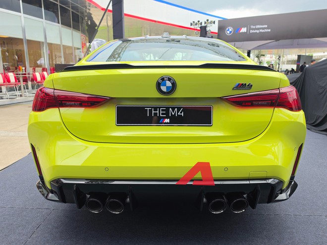 Ngắm BMW M4 giá từ 5,599 tỷ tại Việt Nam: Nóc carbon siêu nhẹ, có chế độ riêng cho chạy track, tăng tốc 0-100 km/h trong 3,5 giây - Ảnh 9.