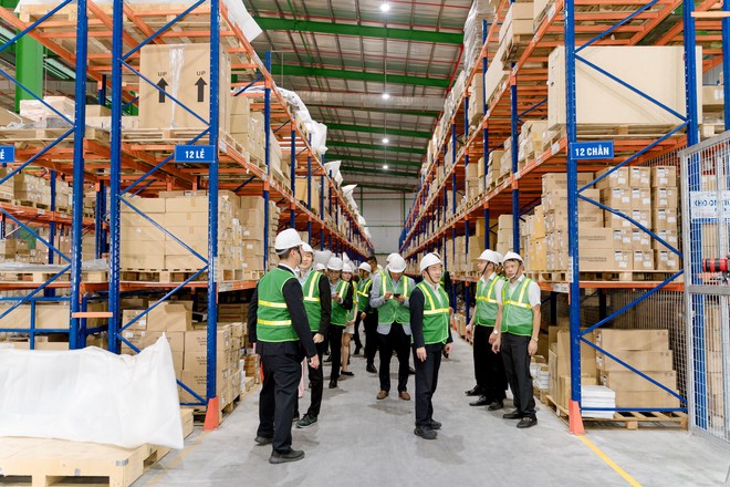 Tin vui cho c&aacute;c chủ xe Mitsubishi ph&iacute;a Bắc: Th&ecirc;m kho phụ t&ugrave;ng c&oacute; sức chứa hơn gấp rưỡi, kết hợp c&ocirc;ng ty vận chuyển c&oacute; tiếng - Ảnh 2.