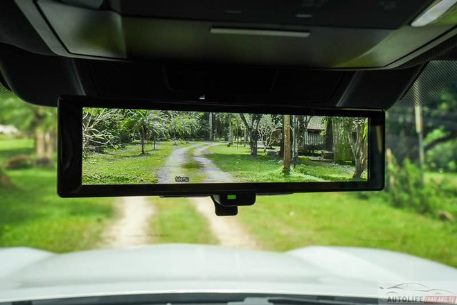 Mitsubishi Pajero thế hệ mới chốt ng&agrave;y ra mắt ĐN&Aacute;: 3 phi&ecirc;n bản gi&aacute; quy đổi từ 1,2 tỷ, m&aacute;y dầu hơn 200m&atilde; lực, tham vọng đấu Everest - Ảnh 32.