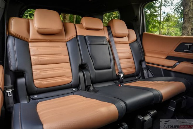 Mitsubishi Pajero thế hệ mới chốt ng&agrave;y ra mắt ĐN&Aacute;: 3 phi&ecirc;n bản gi&aacute; quy đổi từ 1,2 tỷ, m&aacute;y dầu hơn 200m&atilde; lực, tham vọng đấu Everest - Ảnh 9.