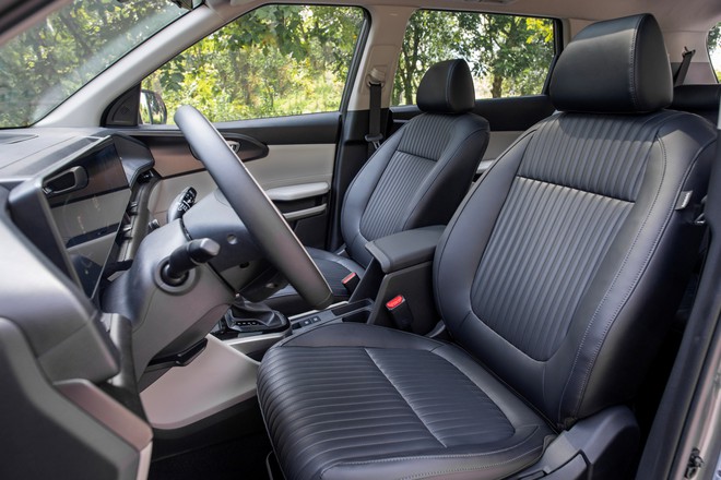 Kia Carens Clavis chốt gi&aacute; từ 639 triệu đồng tại Việt Nam: 2 phi&ecirc;n bản, ADAS tr&ecirc;n bản cao, b&aacute;n song song với cả mẫu cũ - Ảnh 8.