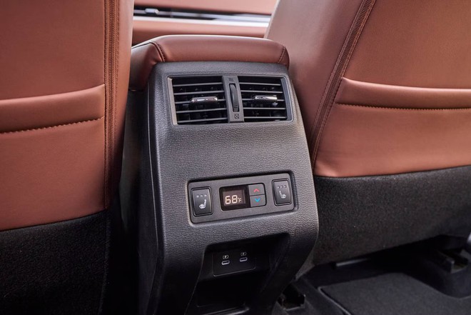 Mitsubishi Outlander đời mới chốt về Việt Nam năm nay: Động cơ hybrid, dễ định vị tr&ecirc;n Destinator, cạnh tranh CR-V, Forester - Ảnh 7.