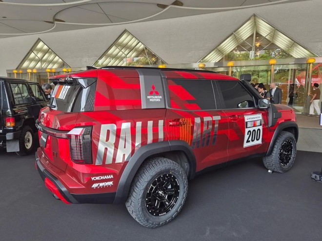 Mitsubishi Pajero 2026 vừa ra mắt đã có bản địa hình cực chiến: Ống thở cao, vòm bánh lớn, lốp chuyên off-road - Ảnh 3.
