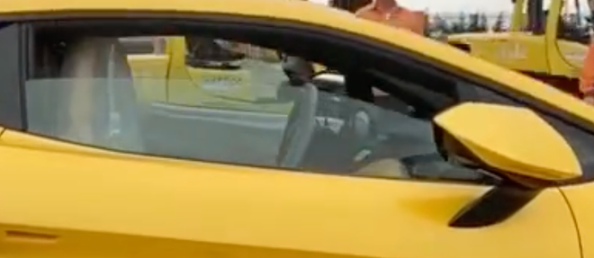 Cường Đ&ocirc;-la &lsquo;khoe&rsquo; Lamborghini Temerario đầu ti&ecirc;n về Việt Nam, tiết lộ si&ecirc;u xe gi&aacute; khoảng 20 tỷ đồng l&agrave; qu&agrave; tặng cho kh&aacute;ch mua nh&agrave; - Ảnh 2.