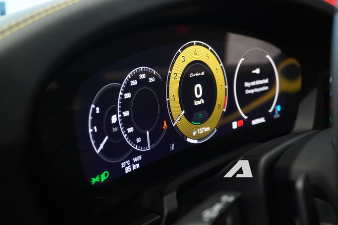 Ngắm Porsche 911 Turbo S thế hệ mới đầu ti&ecirc;n tại Việt Nam, d&agrave;n 'option' đủ mua 1 chiếc Civic - Ảnh 18.