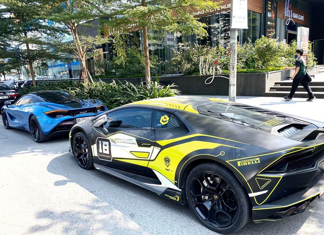 Mua Lamborghini Huracan chua lau de tham gia Car Passion dai gia Nam Dinh da ban ra thi truong xe cu