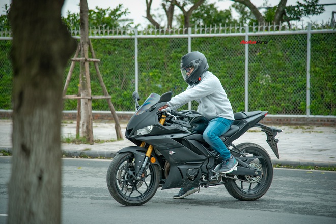 Yamaha YZF-R3 2020 gia 129 trieu dong dau tien ve Viet Nam Sport-bike thuan chung cho tai non