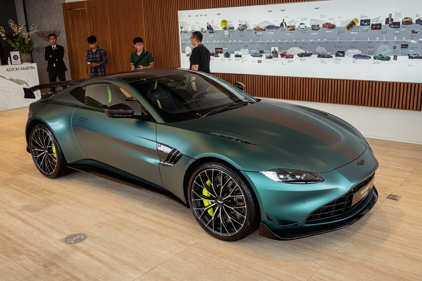 Aston Martin Vantage F1 Edition hàng độc giá 18,8 tỷ đồng được xác nhận về chung garage với dàn siêu xe trăm tỷ nổi tiếng nhất Việt Nam