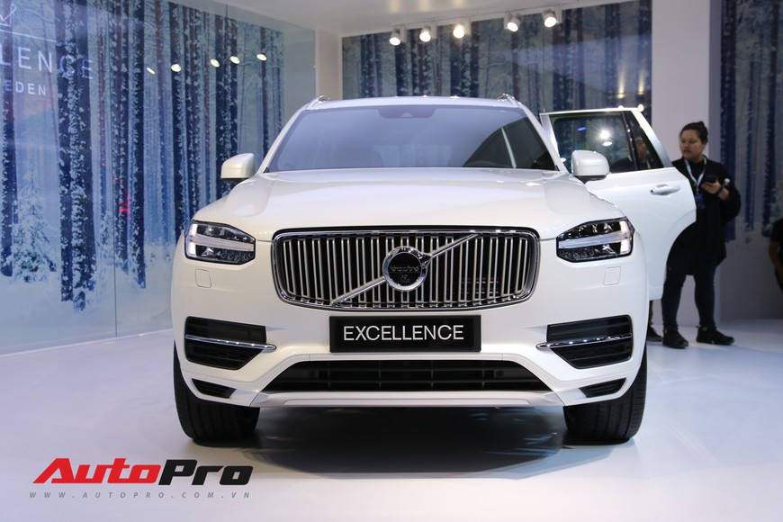 Soi chi tiết Volvo XC90 Excellence: SUV sang siêu an toàn cho ông chủ - Ảnh 2. Soi chi tiết Volvo XC90 Excellence: SUV sang siêu an toàn cho ông chủ - Ảnh 2.