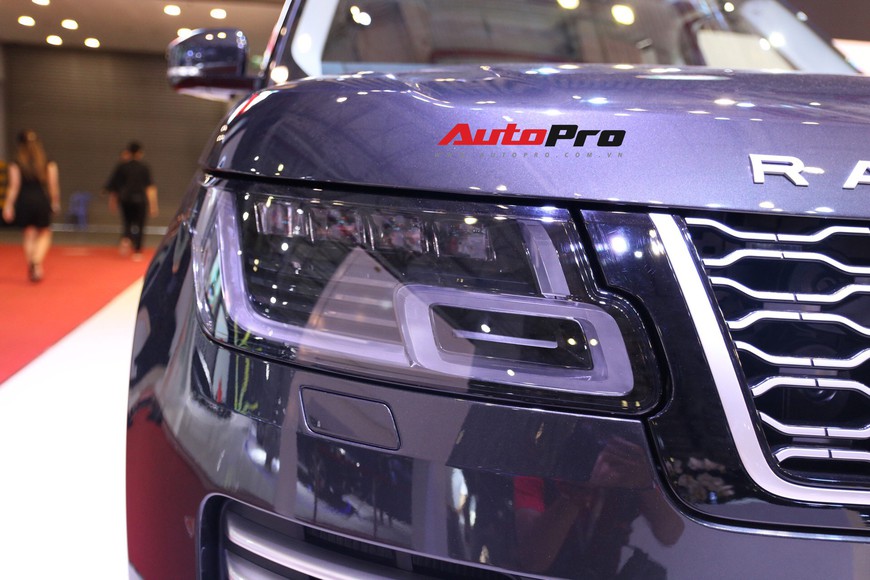Chi tiết Range Rover Autobiography LWB - SUV sang tiền tỉ trình làng tại Triển lãm Ô tô Việt Nam 2018 - Ảnh 20. Chi tiết Range Rover Autobiography LWB - SUV sang tiền tỉ trình làng tại Triển lãm Ô tô Việt Nam 2018 - Ảnh 20.