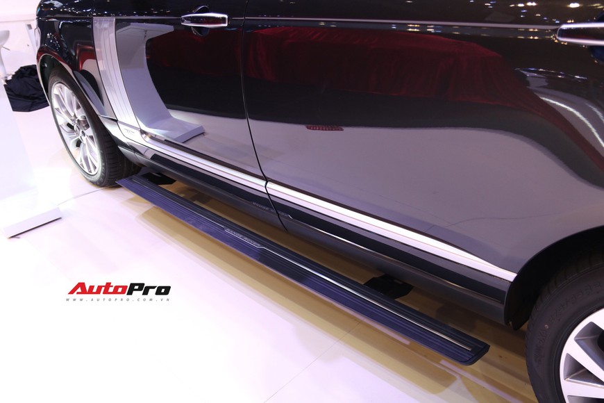 Chi tiết Range Rover Autobiography LWB - SUV sang tiền tỉ trình làng tại Triển lãm Ô tô Việt Nam 2018 - Ảnh 23. Chi tiết Range Rover Autobiography LWB - SUV sang tiền tỉ trình làng tại Triển lãm Ô tô Việt Nam 2018 - Ảnh 23.