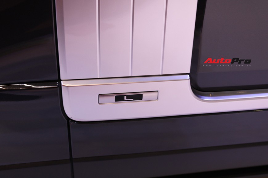 Chi tiết Range Rover Autobiography LWB - SUV sang tiền tỉ trình làng tại Triển lãm Ô tô Việt Nam 2018 - Ảnh 22. Chi tiết Range Rover Autobiography LWB - SUV sang tiền tỉ trình làng tại Triển lãm Ô tô Việt Nam 2018 - Ảnh 22.