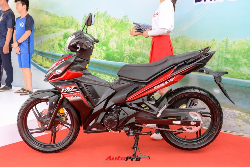 Chi tiết xe côn tay SYM Star SR 170 - Bài toán dễ giải của Yamaha Exciter và Honda Winner tại Việt Nam - Ảnh 1. Chi tiết xe côn tay SYM Star SR 170 - Bài toán dễ giải của Yamaha Exciter và Honda Winner tại Việt Nam - Ảnh 1.