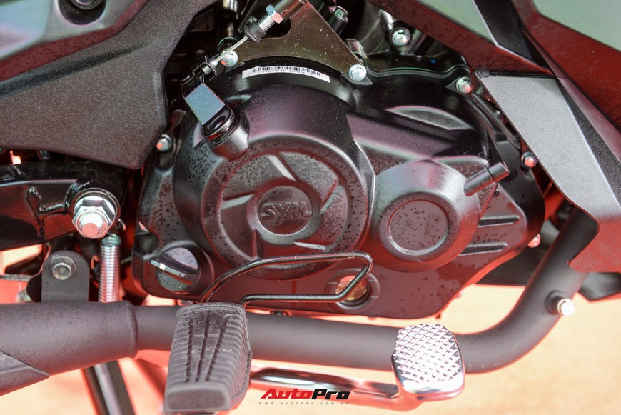 Chi tiết xe côn tay SYM Star SR 170 - Bài toán dễ giải của Yamaha Exciter và Honda Winner tại Việt Nam - Ảnh 3. Chi tiết xe côn tay SYM Star SR 170 - Bài toán dễ giải của Yamaha Exciter và Honda Winner tại Việt Nam - Ảnh 3.