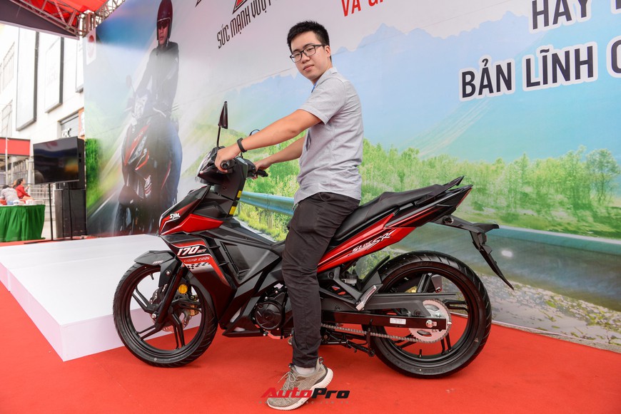 Chi tiết xe côn tay SYM Star SR 170 - Bài toán dễ giải của Yamaha Exciter và Honda Winner tại Việt Nam - Ảnh 6. Chi tiết xe côn tay SYM Star SR 170 - Bài toán dễ giải của Yamaha Exciter và Honda Winner tại Việt Nam - Ảnh 6.