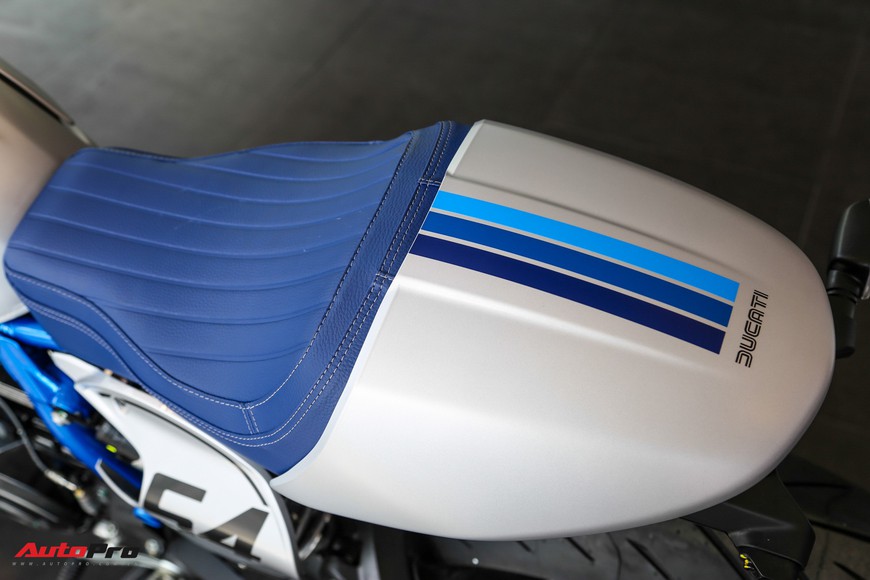 Ducati Scrambler Cafe Racer 2019 giá hơn 410 triệu đồng đầu tiên về Việt Nam - Ảnh 7. Ducati Scrambler Cafe Racer 2019 giá hơn 410 triệu đồng đầu tiên về Việt Nam - Ảnh 7.