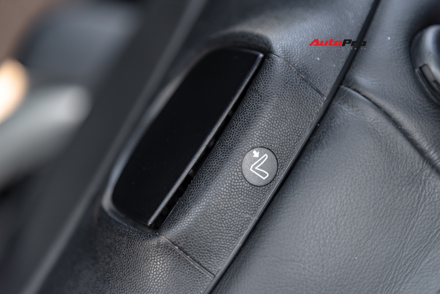Cảm nhận nhanh MINI Cooper 9 năm tuổi: Được/mất ở mức giá rẻ ngang Kia Morning - Ảnh 10. Cảm nhận nhanh MINI Cooper 9 năm tuổi: Được/mất ở mức giá rẻ ngang Kia Morning - Ảnh 10.