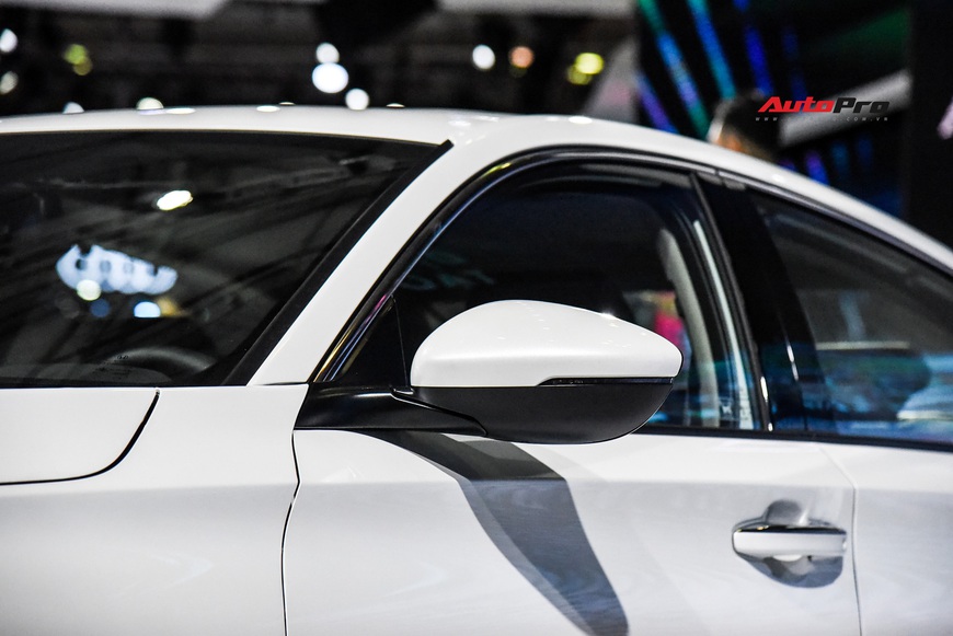 Chi tiết Honda Accord 2019 vừa chào sân Triển lãm Ô tô Việt Nam 2019 - Ảnh 7. Chi tiết Honda Accord 2019 vừa chào sân Triển lãm Ô tô Việt Nam 2019 - Ảnh 7.