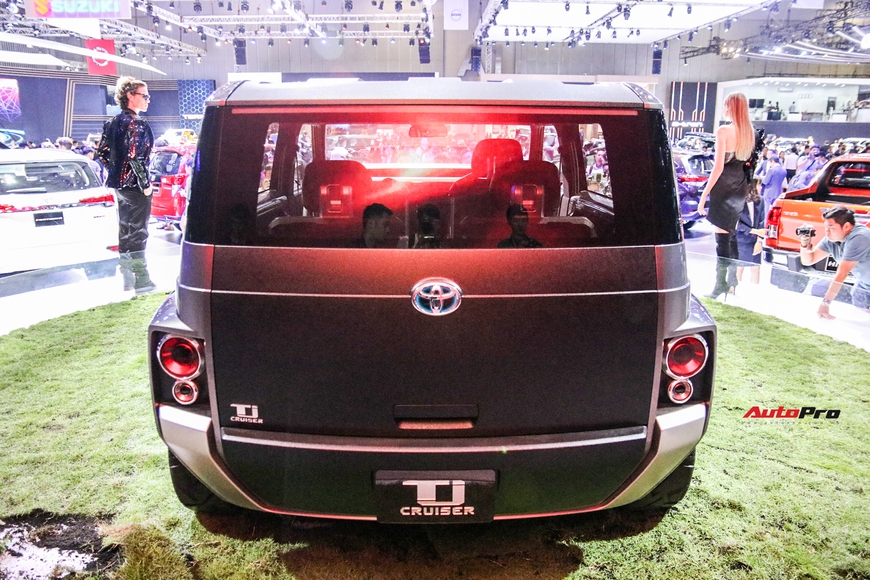 Cận cảnh Toyota Tj Cruiser - SUV 7 chỗ siêu rộng cho người Việt - Ảnh 4. Cận cảnh Toyota Tj Cruiser - SUV 7 chỗ siêu rộng cho người Việt - Ảnh 4.