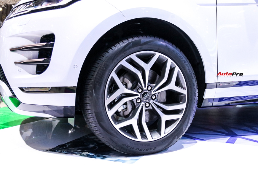 Cận cảnh Range Rover Evoque 2019 giá từ 3,53 tỷ đồng - SUV cho nhà giàu Việt - Ảnh 7. Cận cảnh Range Rover Evoque 2019 giá từ 3,53 tỷ đồng - SUV cho nhà giàu Việt - Ảnh 7.