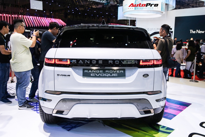 Cận cảnh Range Rover Evoque 2019 giá từ 3,53 tỷ đồng - SUV cho nhà giàu Việt - Ảnh 2. Cận cảnh Range Rover Evoque 2019 giá từ 3,53 tỷ đồng - SUV cho nhà giàu Việt - Ảnh 2.