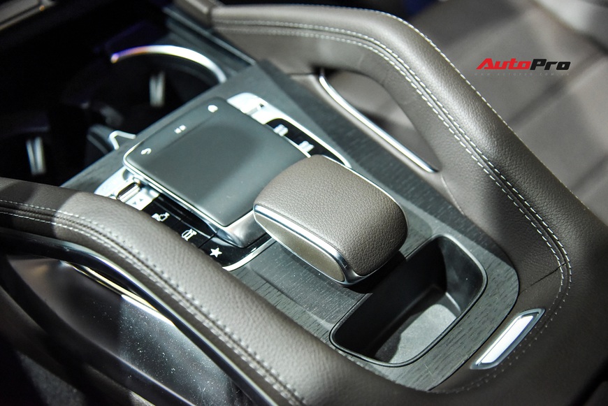 Ra mắt Mercedes-Benz GLE hoàn toàn mới, nhập khẩu Mỹ, giá bán 4,369 tỷ đồng - Ảnh 13. Ra mắt Mercedes-Benz GLE hoàn toàn mới, nhập khẩu Mỹ, giá bán 4,369 tỷ đồng - Ảnh 13.