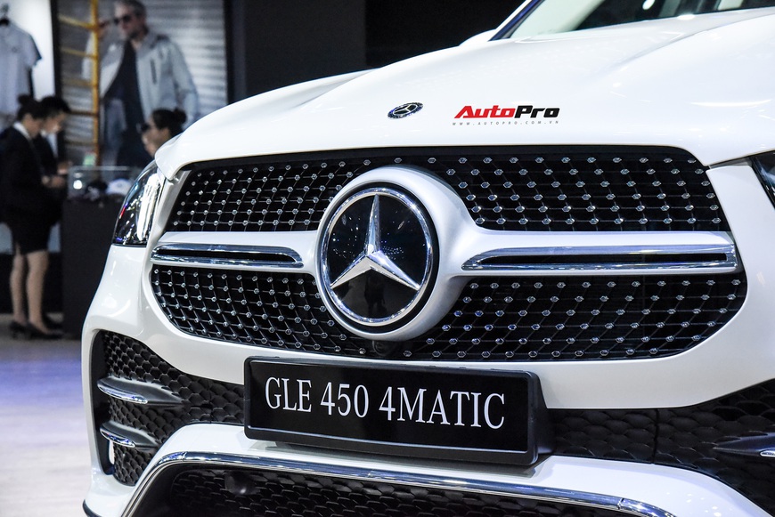 Ra mắt Mercedes-Benz GLE hoàn toàn mới, nhập khẩu Mỹ, giá bán 4,369 tỷ đồng - Ảnh 7. Ra mắt Mercedes-Benz GLE hoàn toàn mới, nhập khẩu Mỹ, giá bán 4,369 tỷ đồng - Ảnh 7.