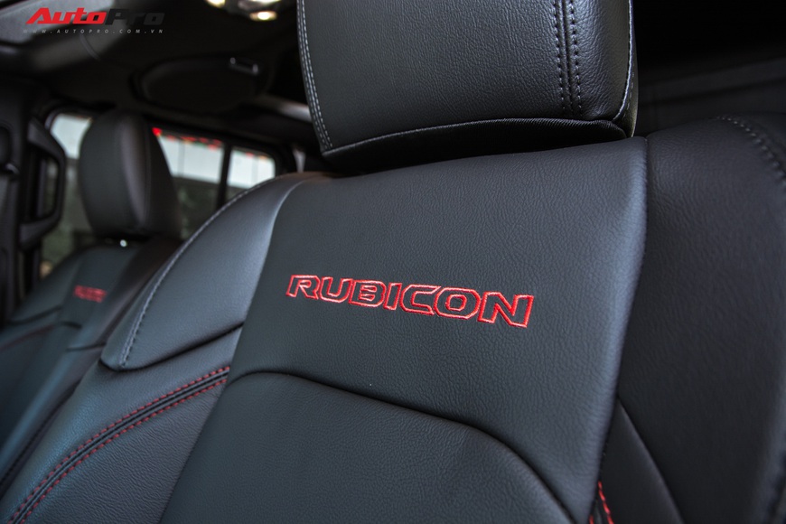 Chi tiết Jeep Gladiator Rubicon Launch Edition cực độc tại Việt Nam, giá bán 3,8 tỷ đồng - Ảnh 19. Chi tiết Jeep Gladiator Rubicon Launch Edition cực độc tại Việt Nam, giá bán 3,8 tỷ đồng - Ảnh 19.