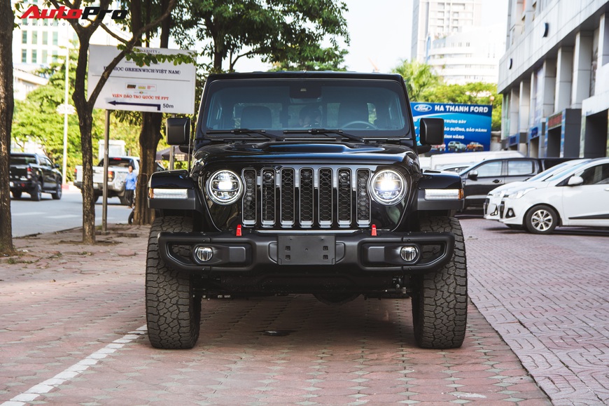 Chi tiết Jeep Gladiator Rubicon Launch Edition cực độc tại Việt Nam, giá bán 3,8 tỷ đồng - Ảnh 5. Chi tiết Jeep Gladiator Rubicon Launch Edition cực độc tại Việt Nam, giá bán 3,8 tỷ đồng - Ảnh 5.