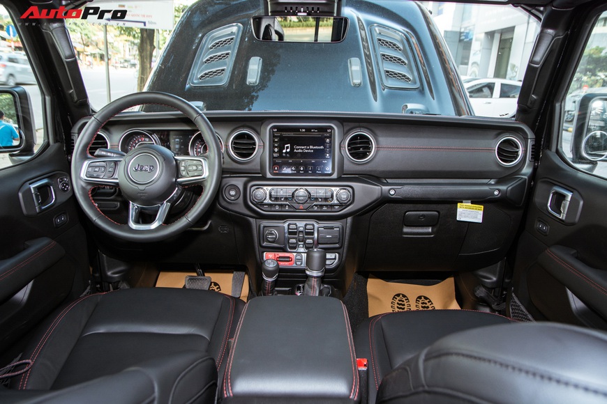 Chi tiết Jeep Gladiator Rubicon Launch Edition cực độc tại Việt Nam, giá bán 3,8 tỷ đồng - Ảnh 12. Chi tiết Jeep Gladiator Rubicon Launch Edition cực độc tại Việt Nam, giá bán 3,8 tỷ đồng - Ảnh 12.
