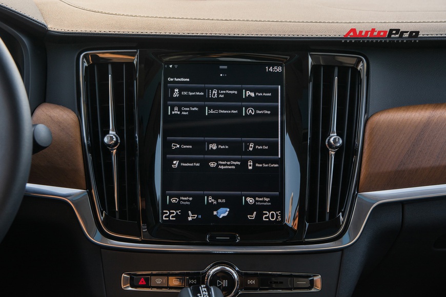 Volvo S90 2020 đầu tiên về Việt Nam: Giảm nửa tỷ còn 2,150 tỷ đồng, tăng option đấu Mercedes-Benz E-Class - Ảnh 7. Volvo S90 2020 đầu tiên về Việt Nam: Giảm nửa tỷ còn 2,150 tỷ đồng, tăng option đấu Mercedes-Benz E-Class - Ảnh 7.