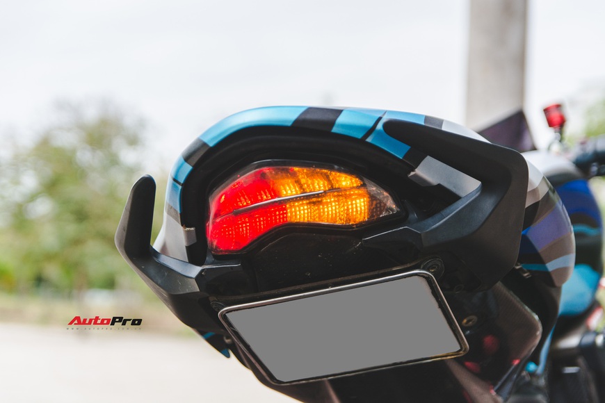 Đánh giá nhanh Ducati Monster 1200S tiền tỷ sau 4 năm sử dụng: Chạy như mới nhưng tiền độ và tiền nuôi xe gây bất ngờ - Ảnh 16. Đánh giá nhanh Ducati Monster 1200S tiền tỷ sau 4 năm sử dụng: Chạy như mới nhưng tiền độ và tiền nuôi xe gây bất ngờ - Ảnh 16.