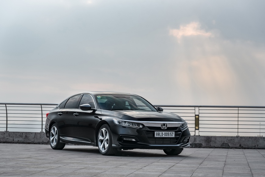 Thử ‘điên mới mua Honda Accord 2020’ một lần xem hơn 1,3 tỷ đánh đổi điều gì - Ảnh 14. Thử ‘điên mới mua Honda Accord 2020’ một lần xem hơn 1,3 tỷ đánh đổi điều gì - Ảnh 14.