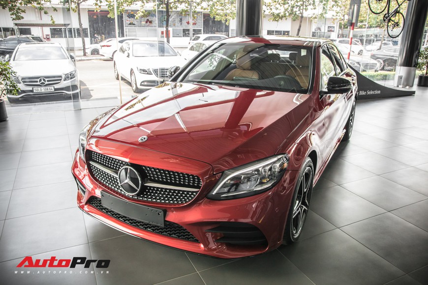 Khám phá chi tiết Mercedes-Benz C-Class 2019 - ‘Vua’ công nghệ phân khúc D tại Việt Nam - Ảnh 2. Khám phá chi tiết Mercedes-Benz C-Class 2019 - ‘Vua’ công nghệ phân khúc D tại Việt Nam - Ảnh 2.