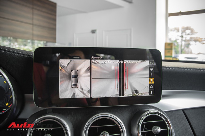 Khám phá chi tiết Mercedes-Benz C-Class 2019 - ‘Vua’ công nghệ phân khúc D tại Việt Nam - Ảnh 10. Khám phá chi tiết Mercedes-Benz C-Class 2019 - ‘Vua’ công nghệ phân khúc D tại Việt Nam - Ảnh 10.
