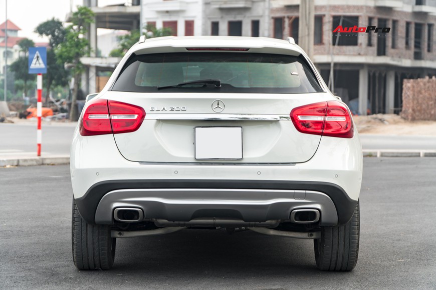 Sau 23.000 km, chiếc SUV này của Mercedes-Benz hạ giá rẻ ngang Mazda CX-5 - Ảnh 4. Sau 23.000 km, chiếc SUV này của Mercedes-Benz hạ giá rẻ ngang Mazda CX-5 - Ảnh 4.