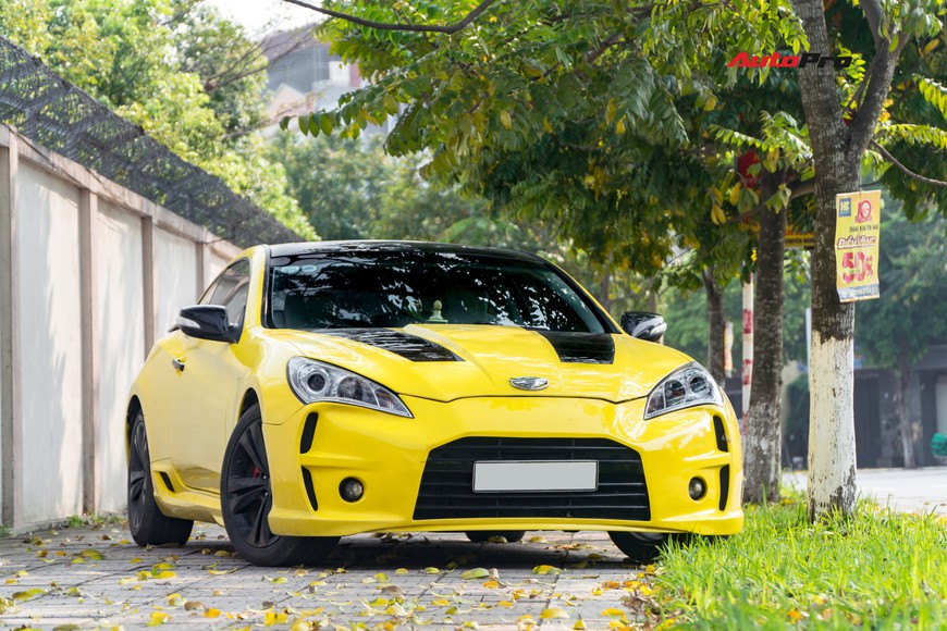 Lột xác từ trong ra ngoài, Hyundai Genesis độ kiểu Aston Martin rao bán chỉ hơn 500 triệu đồng - Ảnh 11. Lột xác từ trong ra ngoài, Hyundai Genesis độ kiểu Aston Martin rao bán chỉ hơn 500 triệu đồng - Ảnh 11.