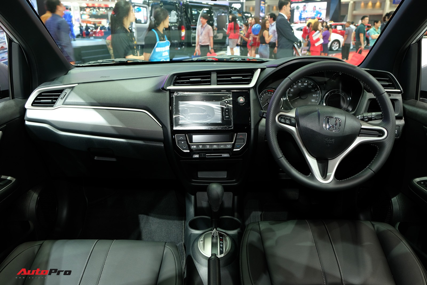 Đánh giá nhanh Honda BR-V: MPV 7 chỗ mới sắp cạnh tranh Mitsubishi Xpander tại Việt Nam - Ảnh 5. Đánh giá nhanh Honda BR-V: MPV 7 chỗ mới sắp cạnh tranh Mitsubishi Xpander tại Việt Nam - Ảnh 5.