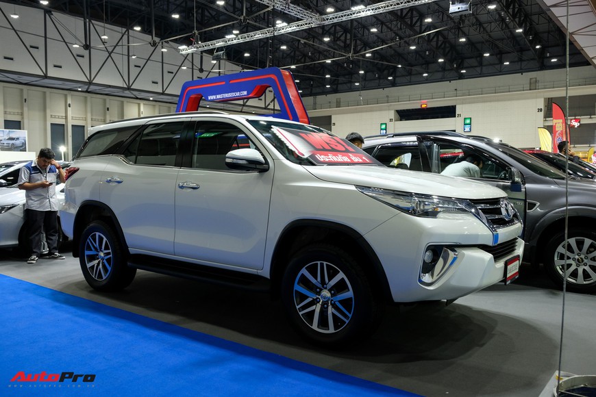Thử một lần đi mua siêu xe, xe cũ ở Thái Lan và những bất ngờ về giá xe - Ảnh 6. Thử một lần đi mua siêu xe, xe cũ ở Thái Lan và những bất ngờ về giá xe - Ảnh 6.