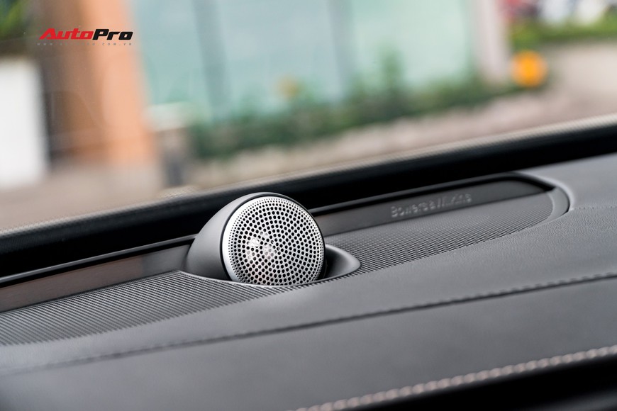 Volvo XC90 Inscription 2016 giá khoảng 3 tỷ đồng - Món hời cho đại gia Việt - Ảnh 11. Volvo XC90 Inscription 2016 giá khoảng 3 tỷ đồng - Món hời cho đại gia Việt - Ảnh 11.